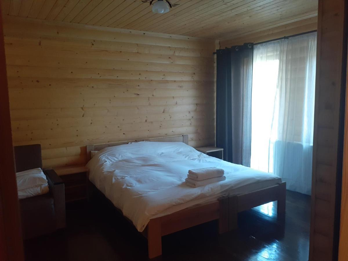 Біла Хата Lägenhet Iltsi Exteriör bild