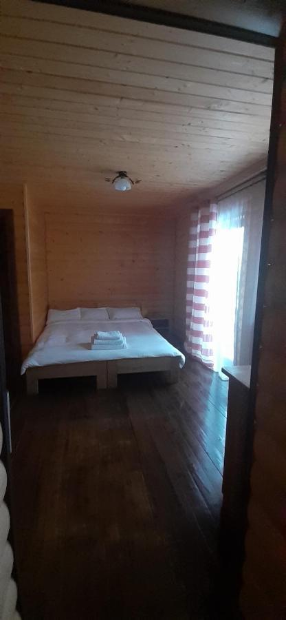 Біла Хата Lägenhet Iltsi Exteriör bild